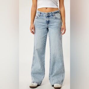 Coca-Cola By PacSun Light Indigo Low Rise Baggy Jeans  Size 28 x 32